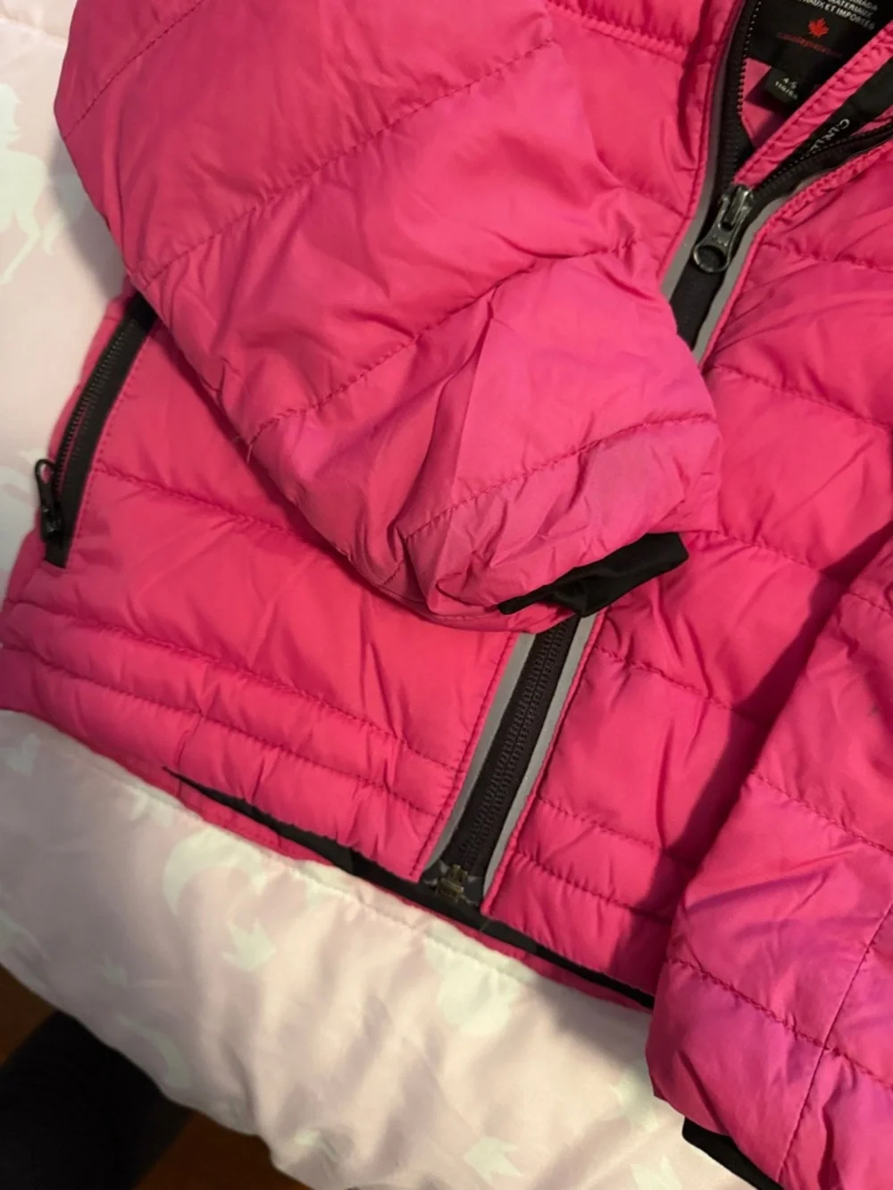 Canada Goose Girls Bright Pink Hooded Puffer Jacket - Picture 5 of 10